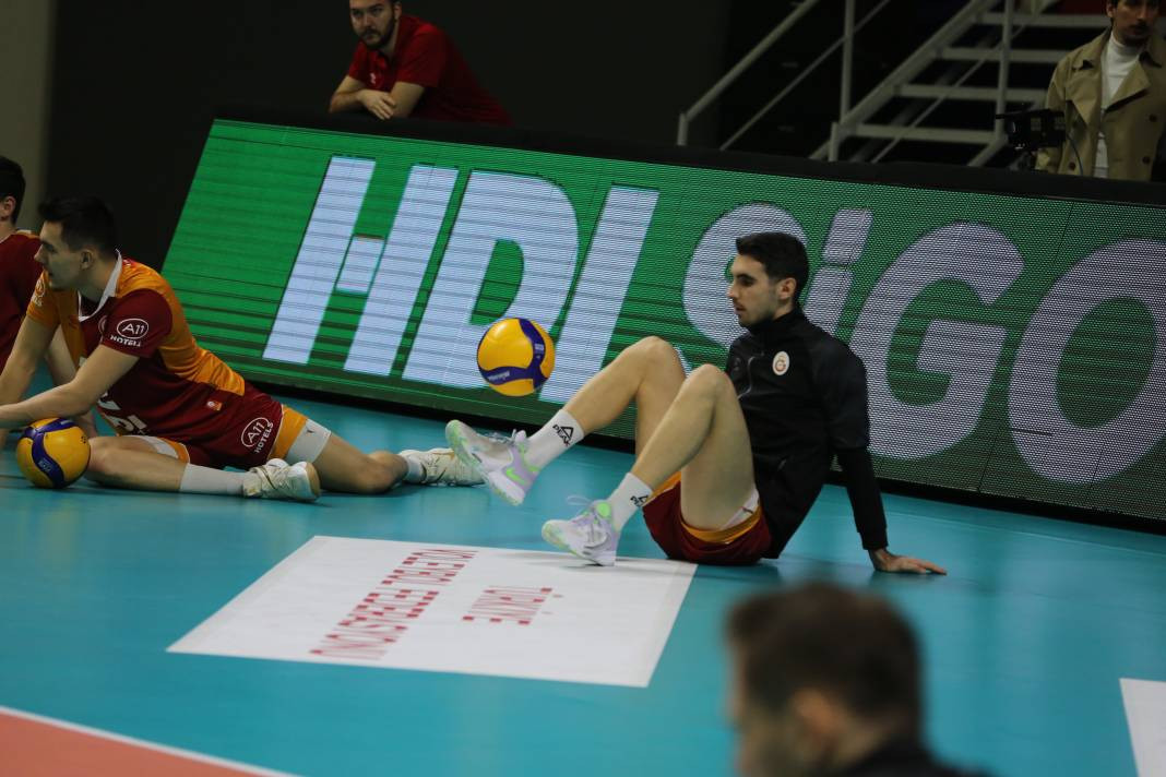 Galatasaraylı yıldızlardan maç öncesi futbol şov - Resim: 22