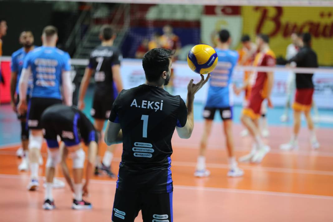 Galatasaraylı yıldızlardan maç öncesi futbol şov - Resim: 8