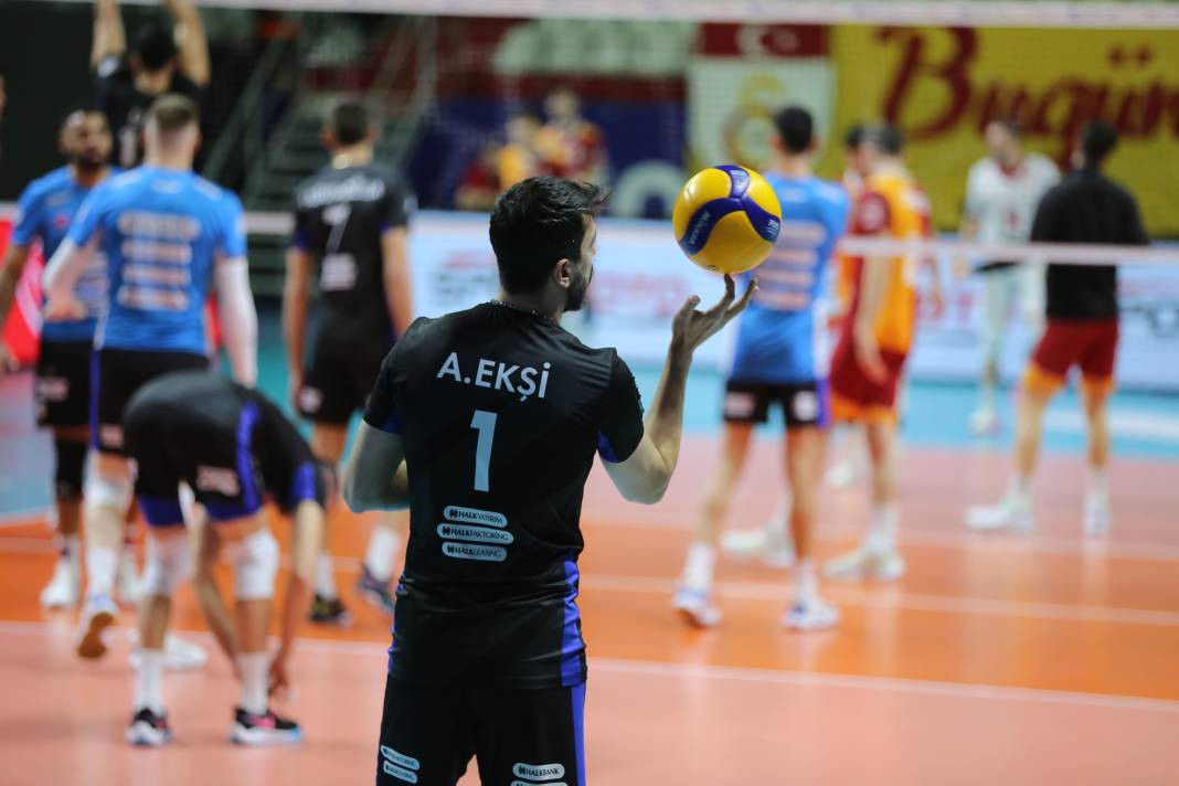 Galatasaraylı yıldızlardan maç öncesi futbol şov - Resim: 7