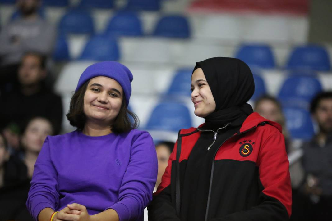 Galatasaraylı yıldızlardan maç öncesi futbol şov - Resim: 27