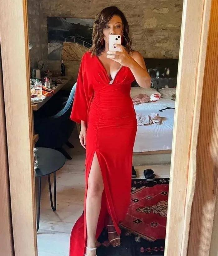 Nurgül Yeşilçay 14 kilo verdirten diyetini açıkladı. 47 yaşındaki sanatçı incecik oldu - Resim: 5