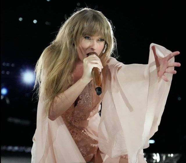 Dünyaca ünlü şarkıcı Taylor Swift dakikada 780 dolar kazanıyor. Time dergisi tarafından yılın kişisi seçilmişti - Resim: 18