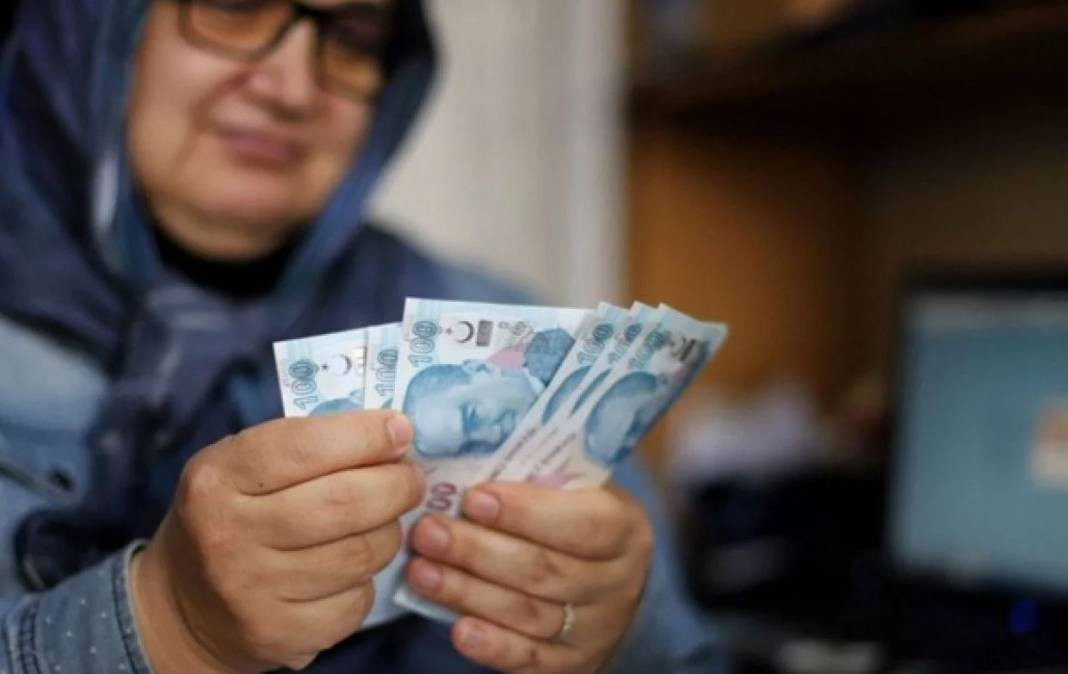 Emeklilerin yeni maaş tabloları açıklandı. Değişen kök maaş hesabına göre hangi emekli kaç lira alacak? - Resim: 24