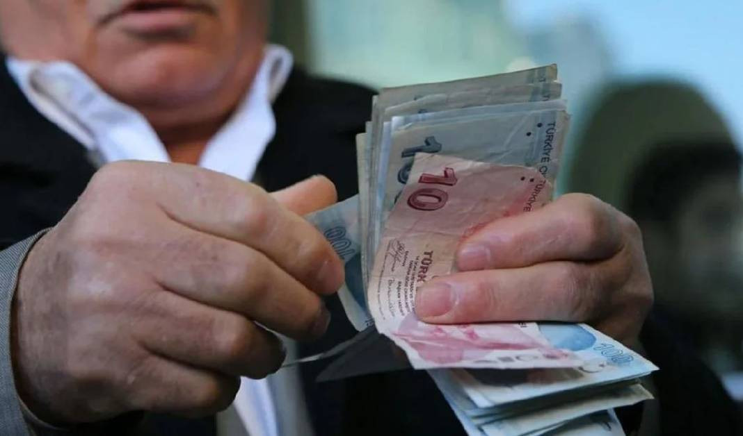 Emeklilerin yeni maaş tabloları açıklandı. Değişen kök maaş hesabına göre hangi emekli kaç lira alacak? - Resim: 9