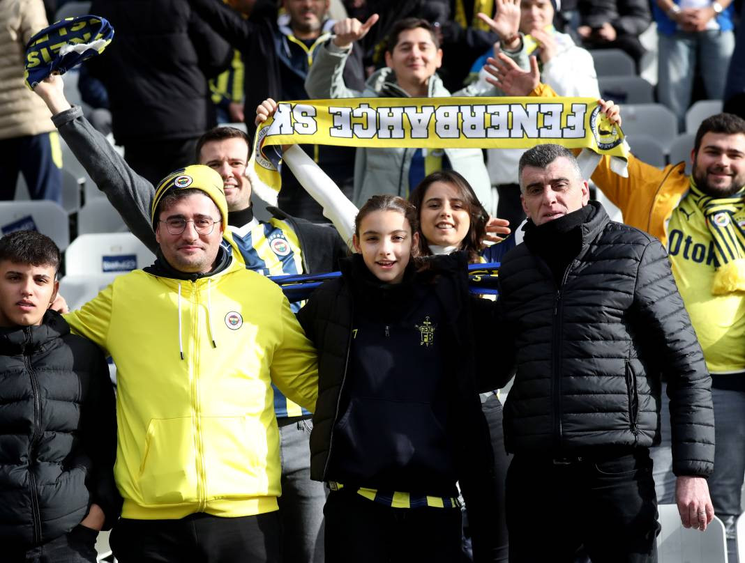 Cengiz Ünder'in üst düzey performansı taraftarını sevindirdi. 5-1'lik İstanbulspor Fenerbahçe maçının tüm fotoğrafları - Resim: 31
