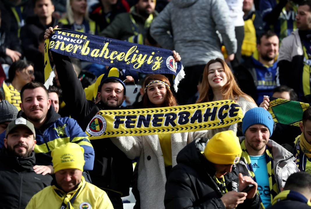 Cengiz Ünder'in üst düzey performansı taraftarını sevindirdi. 5-1'lik İstanbulspor Fenerbahçe maçının tüm fotoğrafları - Resim: 29