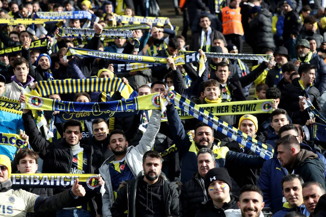 Cengiz Ünder'in üst düzey performansı taraftarını sevindirdi. 5-1'lik İstanbulspor Fenerbahçe maçının tüm fotoğrafları - Resim: 28
