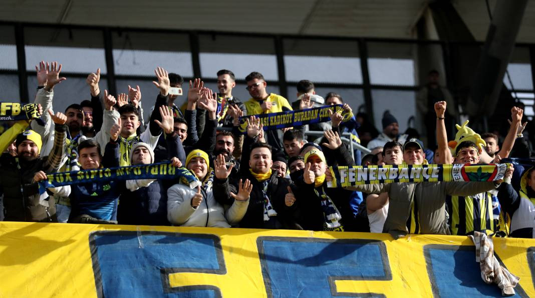 Cengiz Ünder'in üst düzey performansı taraftarını sevindirdi. 5-1'lik İstanbulspor Fenerbahçe maçının tüm fotoğrafları - Resim: 21