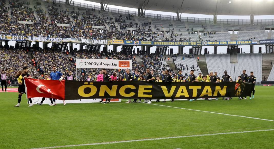 Cengiz Ünder'in üst düzey performansı taraftarını sevindirdi. 5-1'lik İstanbulspor Fenerbahçe maçının tüm fotoğrafları - Resim: 67