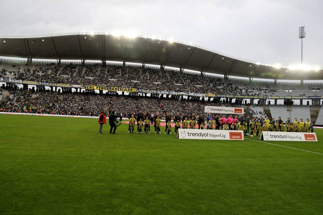 Cengiz Ünder'in üst düzey performansı taraftarını sevindirdi. 5-1'lik İstanbulspor Fenerbahçe maçının tüm fotoğrafları - Resim: 59