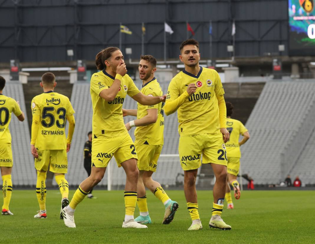 Cengiz Ünder'in üst düzey performansı taraftarını sevindirdi. 5-1'lik İstanbulspor Fenerbahçe maçının tüm fotoğrafları - Resim: 53