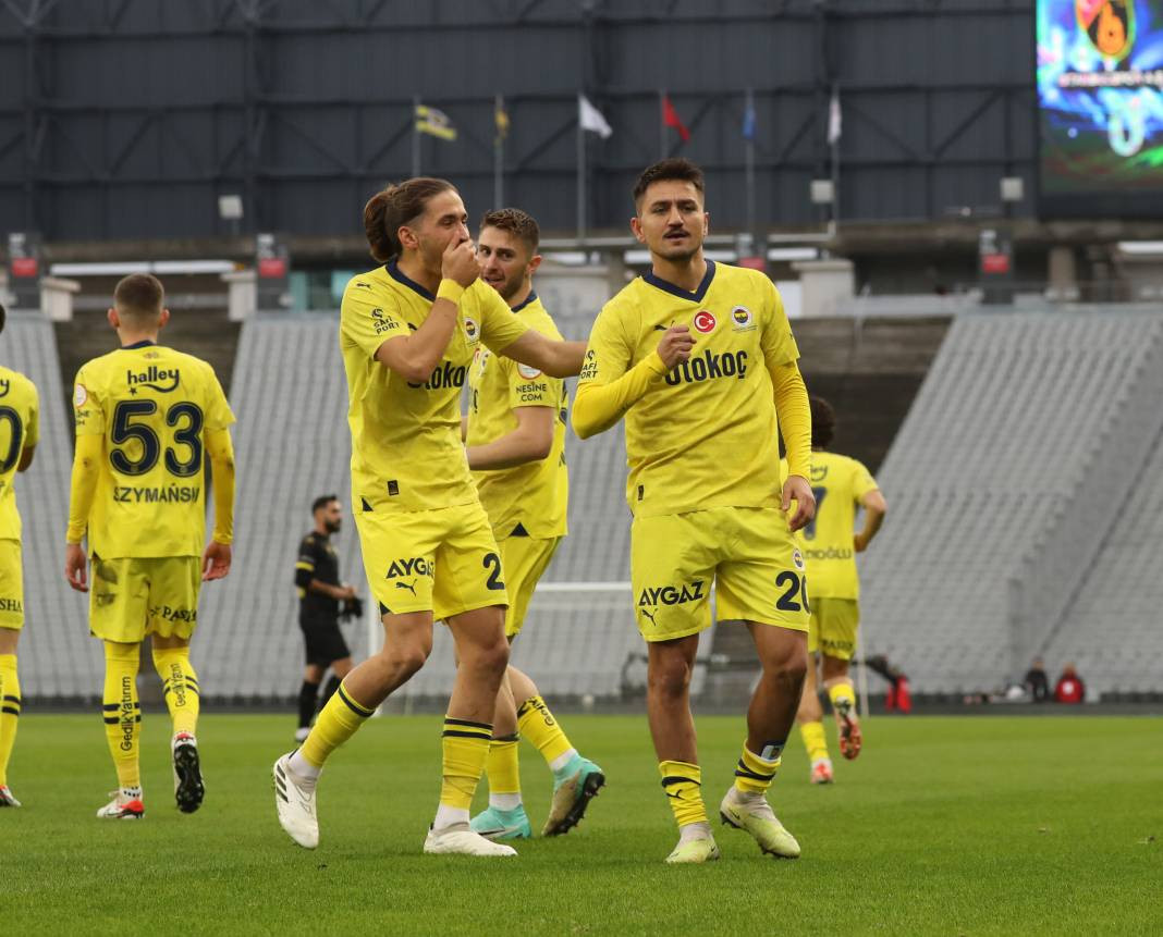 Cengiz Ünder'in üst düzey performansı taraftarını sevindirdi. 5-1'lik İstanbulspor Fenerbahçe maçının tüm fotoğrafları - Resim: 52