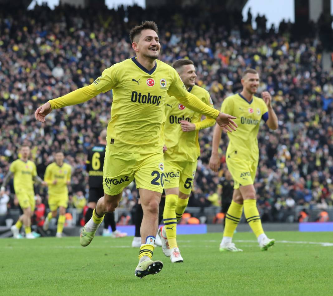 Cengiz Ünder'in üst düzey performansı taraftarını sevindirdi. 5-1'lik İstanbulspor Fenerbahçe maçının tüm fotoğrafları - Resim: 46