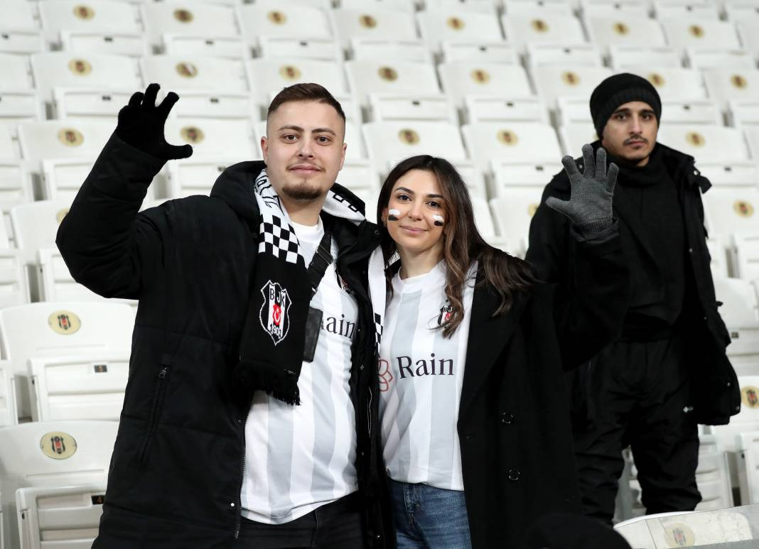 Fernando Santos ilk maçında neler yaptı neler. Taraftarları da coşturdu - Resim: 50