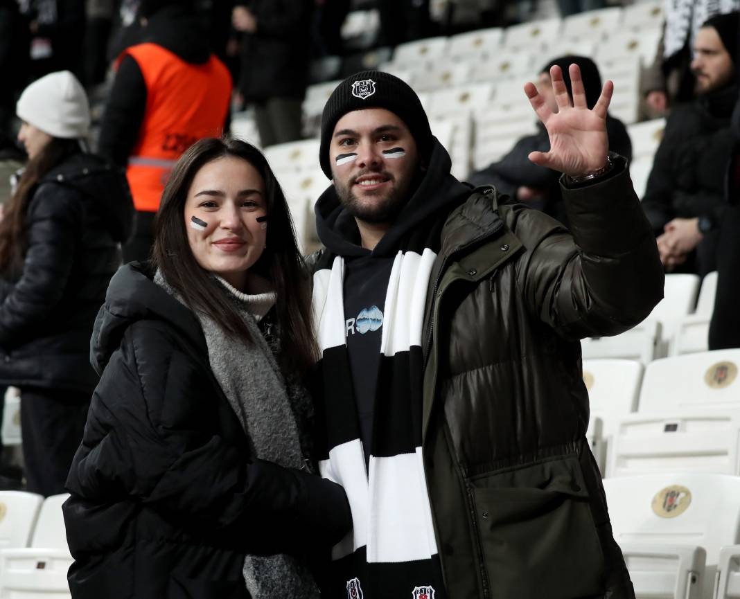 Fernando Santos ilk maçında neler yaptı neler. Taraftarları da coşturdu - Resim: 39