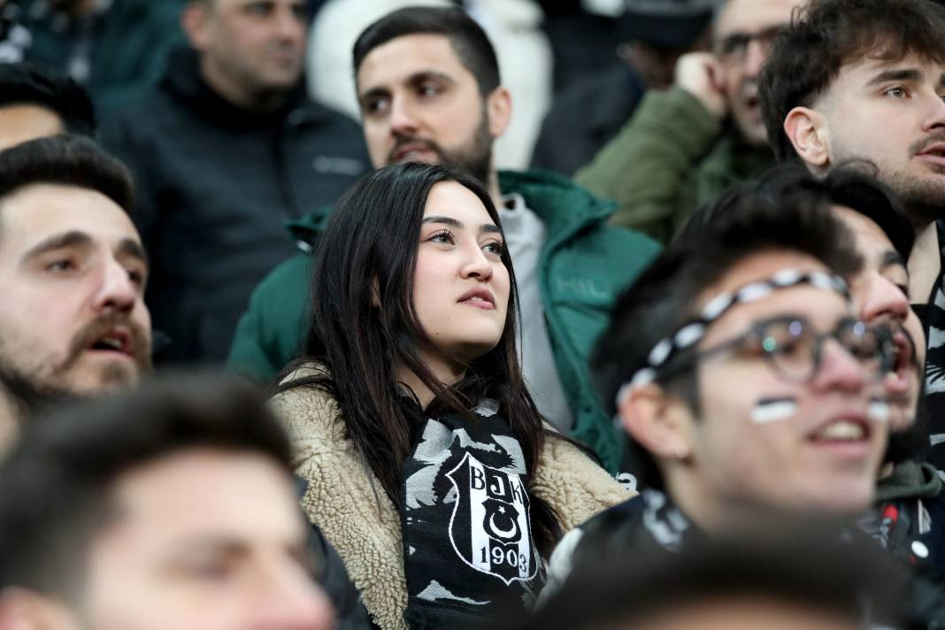 Fernando Santos ilk maçında neler yaptı neler. Taraftarları da coşturdu - Resim: 30