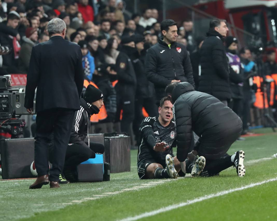 Fernando Santos ilk maçında neler yaptı neler. Taraftarları da coşturdu - Resim: 65