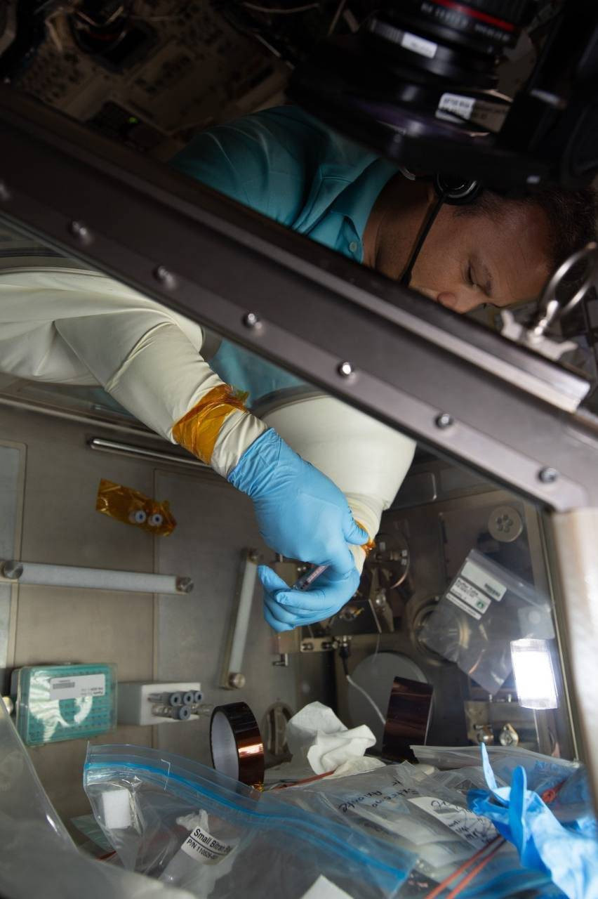 Alper Gezeravcı nasıl beslendiğini açıkladı. Uzay üssünde bir günü nasıl geçiyor? - Resim: 17