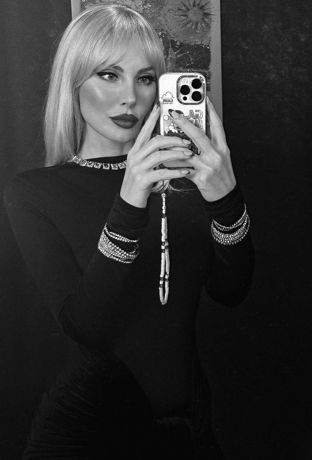 Hande Sarıoğlu son tarzı ile hayranlarını mest etti - Resim: 7