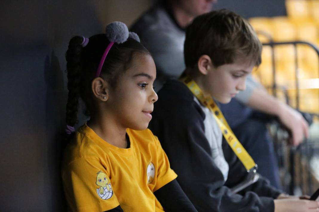 Zehra Güneş'in şov yaptığı maçta Vakıfbank Beşiktaş karşısında kazandı. Maçın tüm fotoğrafları - Resim: 107