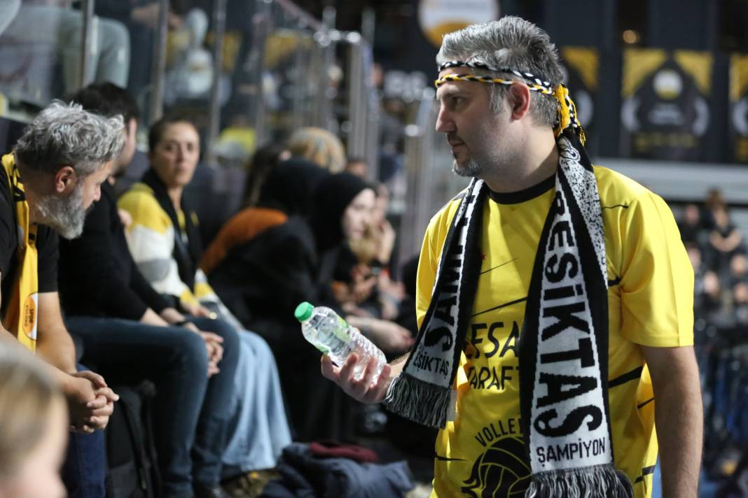 Zehra Güneş'in şov yaptığı maçta Vakıfbank Beşiktaş karşısında kazandı. Maçın tüm fotoğrafları - Resim: 79