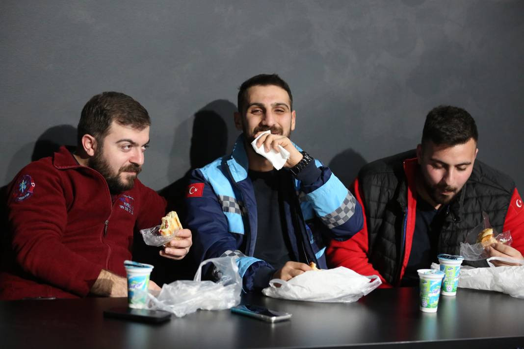 Zehra Güneş'in şov yaptığı maçta Vakıfbank Beşiktaş karşısında kazandı. Maçın tüm fotoğrafları - Resim: 66