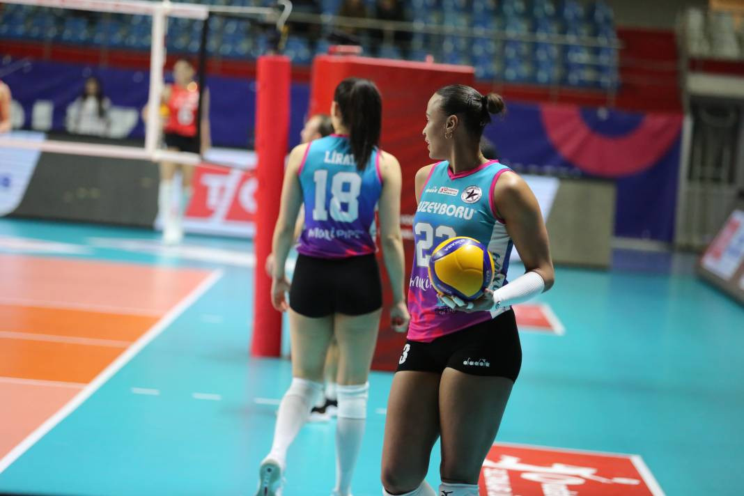 THY Kuzeyboru karşısında yüksekten uçtu. Nefes kesen maçı kazandı - Resim: 24