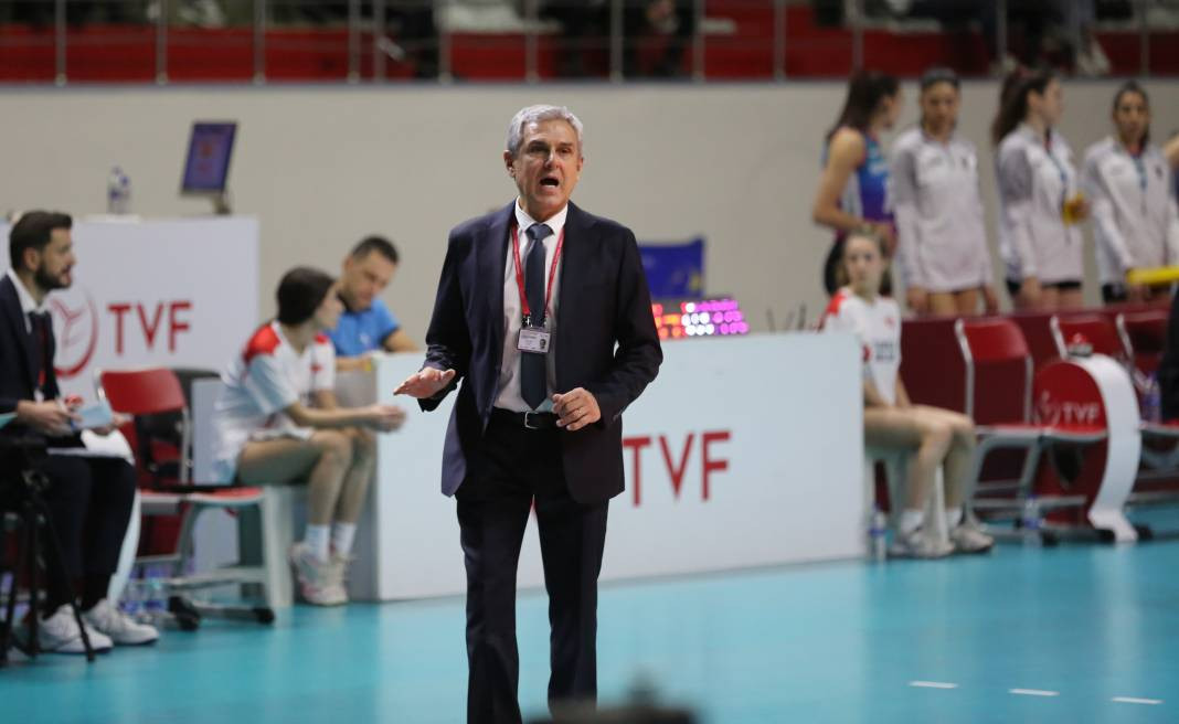 THY Kuzeyboru karşısında yüksekten uçtu. Nefes kesen maçı kazandı - Resim: 62