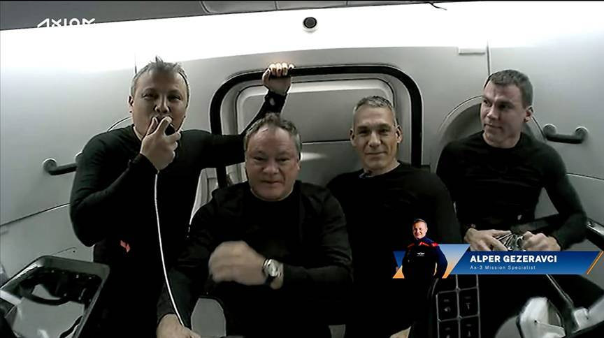 Alper Gezeravcı’nın içinde olduğu uzay istasyonu ayın önünden işte böyle geçti - Resim: 6