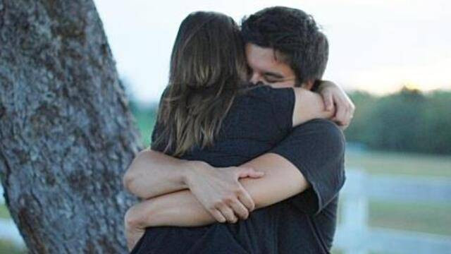 Bir erkek bir kadına sarıldığında ne olur? Düşündüğünüz gibi değil - Resim: 5