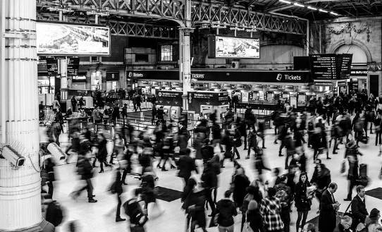 Bilim insanları zengin ve fakir yüz tipini belirledi - Resim: 8