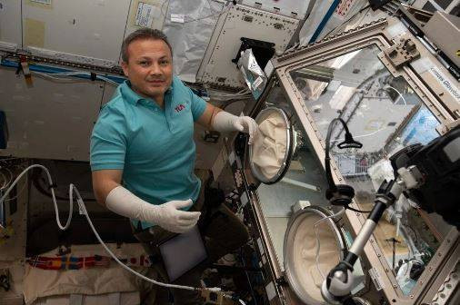 Alper Gezeravcı nasıl beslendiğini açıkladı. Uzay üssünde bir günü nasıl geçiyor? - Resim: 6