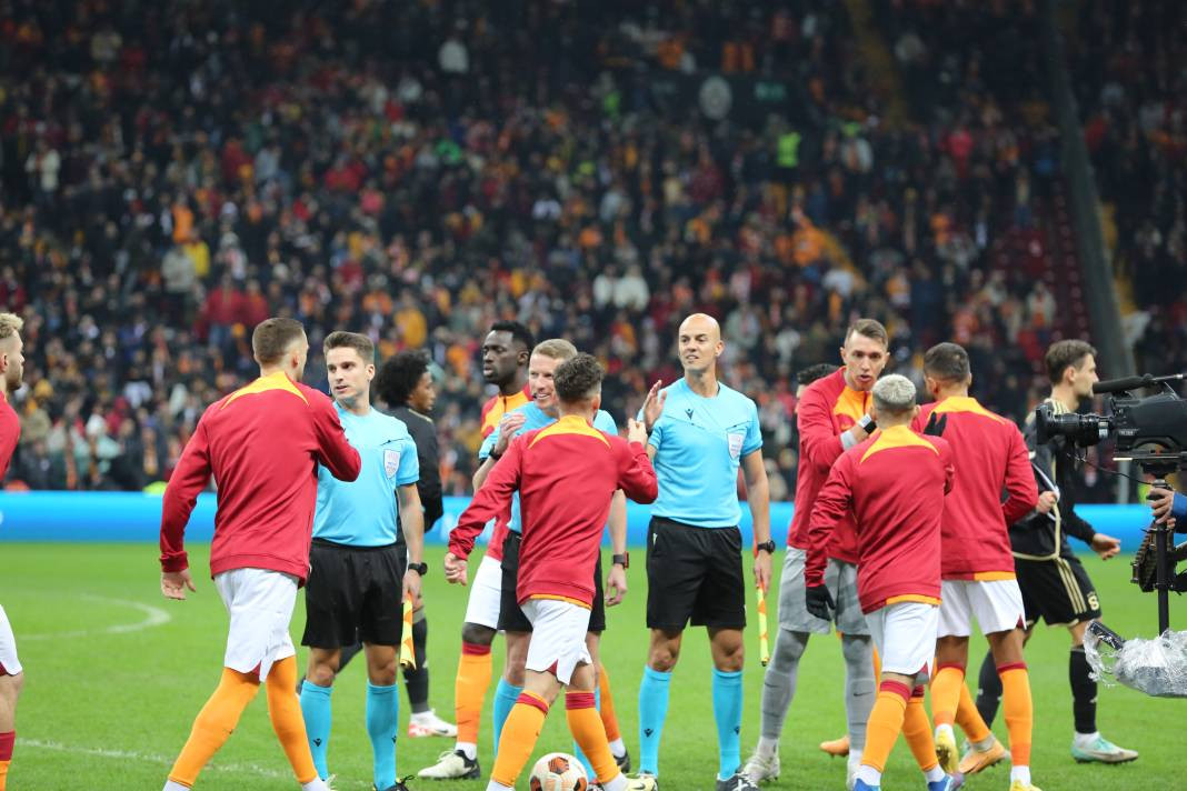 Muslera devleşti Icardi fişi çekti. Galatasaray taraftarı öldü öldü dirildi - Resim: 114