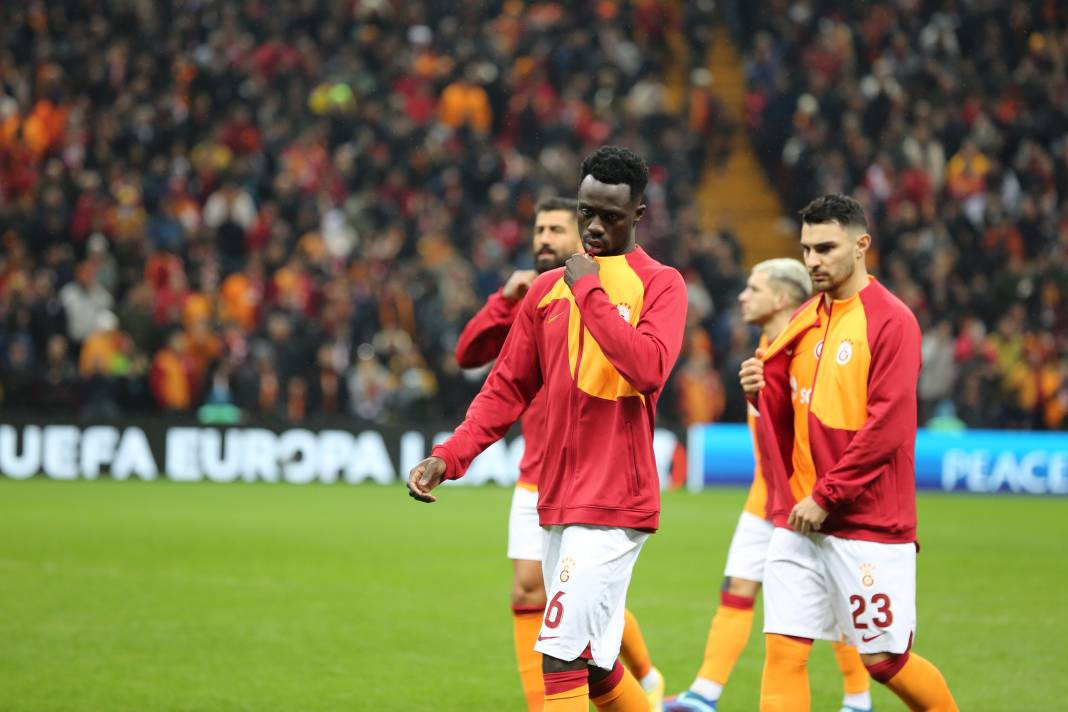 Muslera devleşti Icardi fişi çekti. Galatasaray taraftarı öldü öldü dirildi - Resim: 119