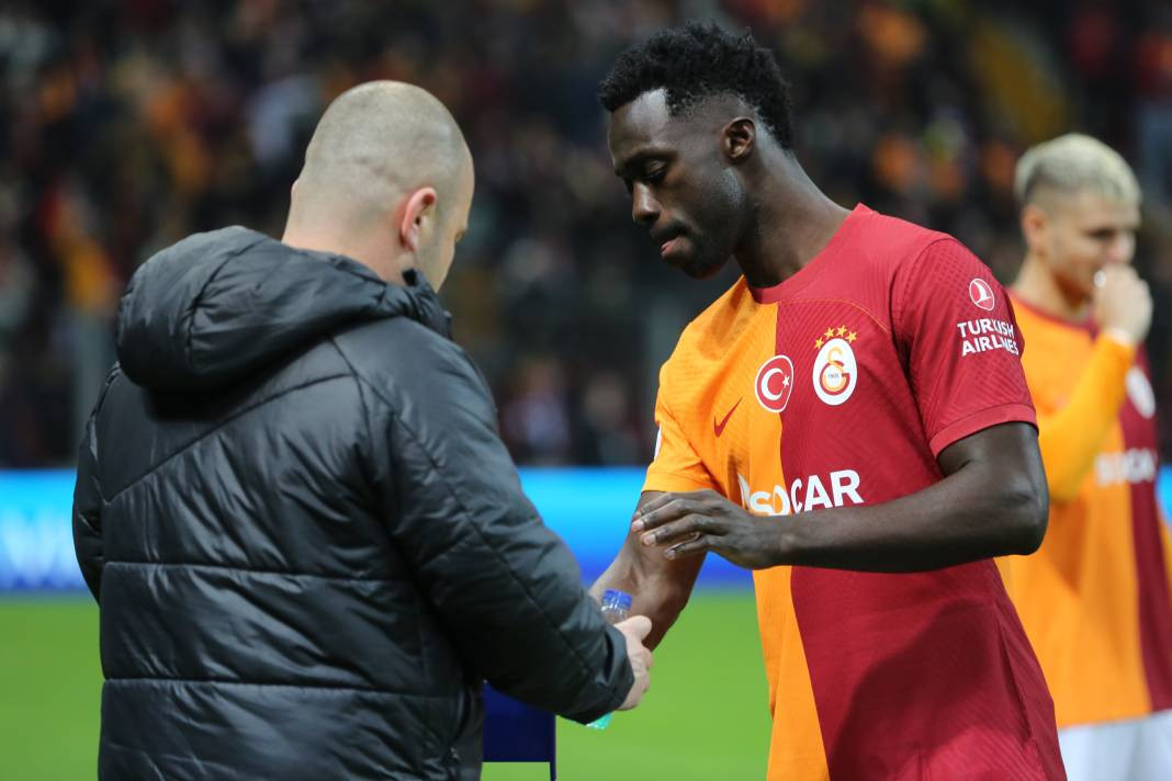 Muslera devleşti Icardi fişi çekti. Galatasaray taraftarı öldü öldü dirildi - Resim: 110