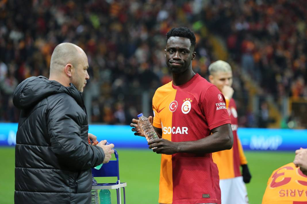 Muslera devleşti Icardi fişi çekti. Galatasaray taraftarı öldü öldü dirildi - Resim: 109