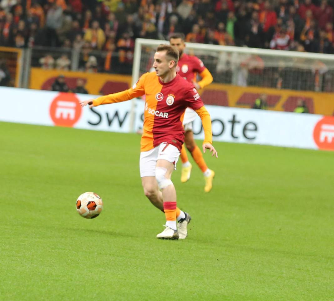 Muslera devleşti Icardi fişi çekti. Galatasaray taraftarı öldü öldü dirildi - Resim: 103