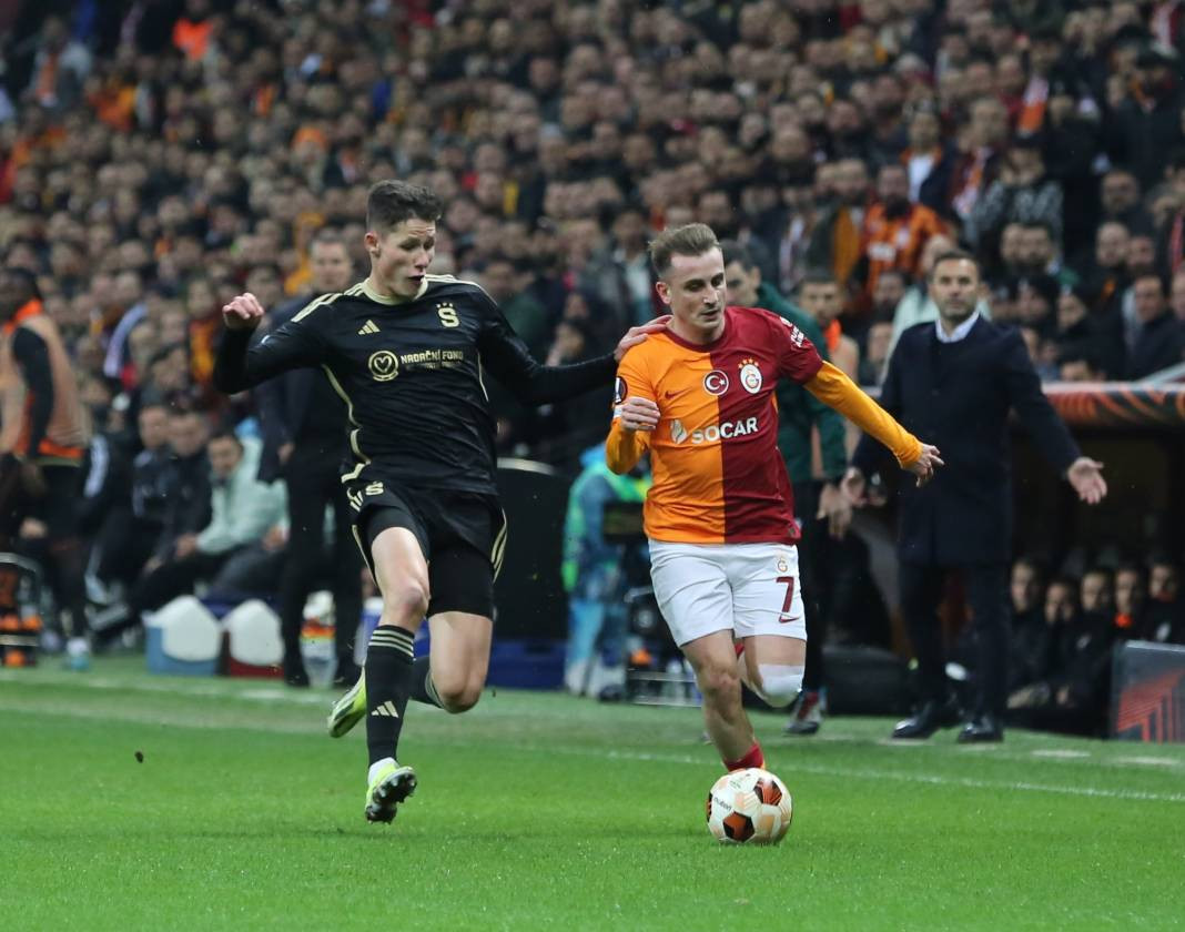 Muslera devleşti Icardi fişi çekti. Galatasaray taraftarı öldü öldü dirildi - Resim: 99