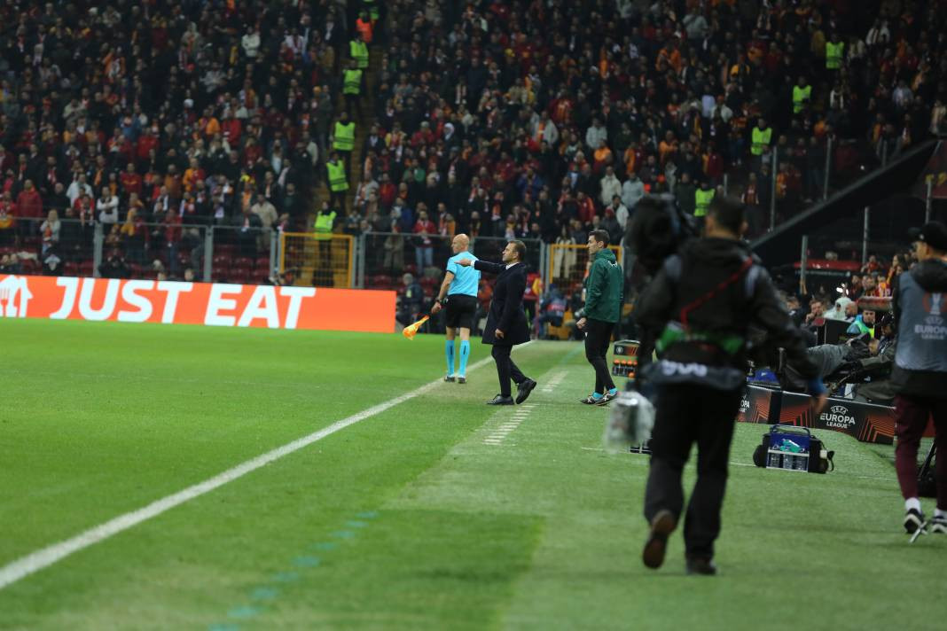 Muslera devleşti Icardi fişi çekti. Galatasaray taraftarı öldü öldü dirildi - Resim: 79