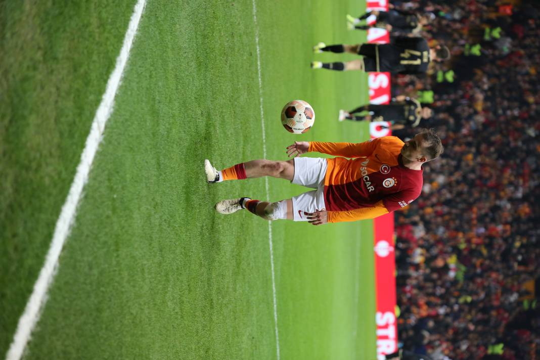 Muslera devleşti Icardi fişi çekti. Galatasaray taraftarı öldü öldü dirildi - Resim: 76