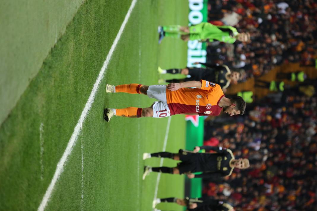 Muslera devleşti Icardi fişi çekti. Galatasaray taraftarı öldü öldü dirildi - Resim: 72