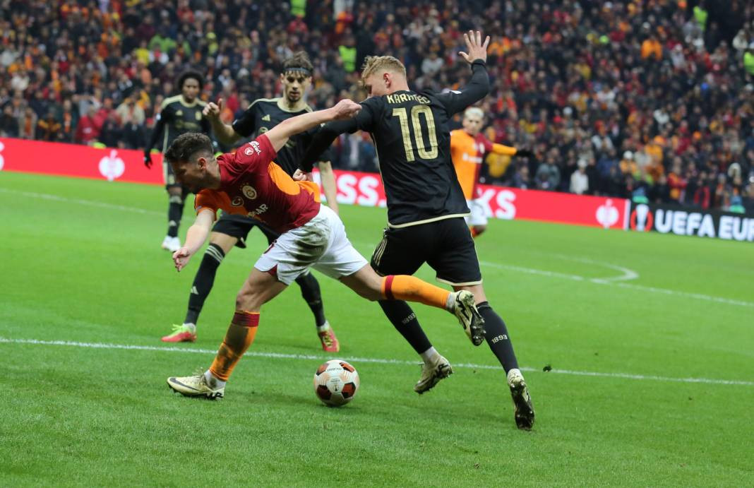 Muslera devleşti Icardi fişi çekti. Galatasaray taraftarı öldü öldü dirildi - Resim: 70