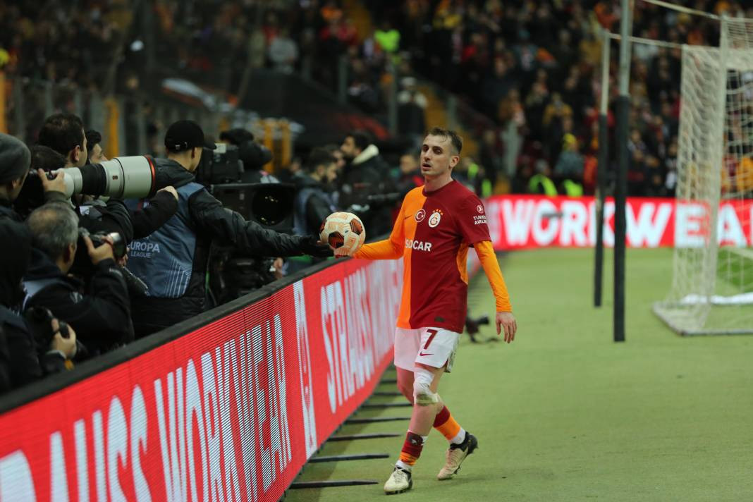 Muslera devleşti Icardi fişi çekti. Galatasaray taraftarı öldü öldü dirildi - Resim: 51