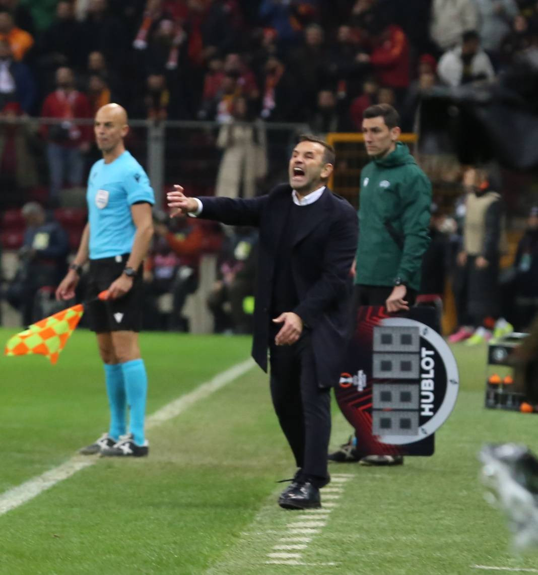 Muslera devleşti Icardi fişi çekti. Galatasaray taraftarı öldü öldü dirildi - Resim: 49