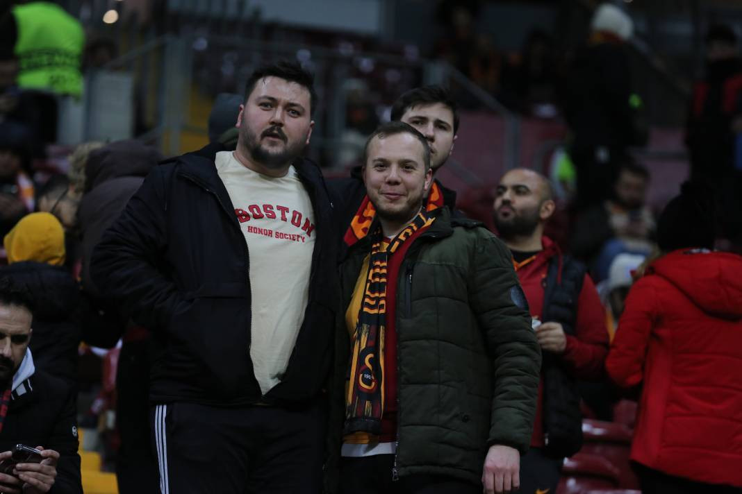 Muslera devleşti Icardi fişi çekti. Galatasaray taraftarı öldü öldü dirildi - Resim: 7