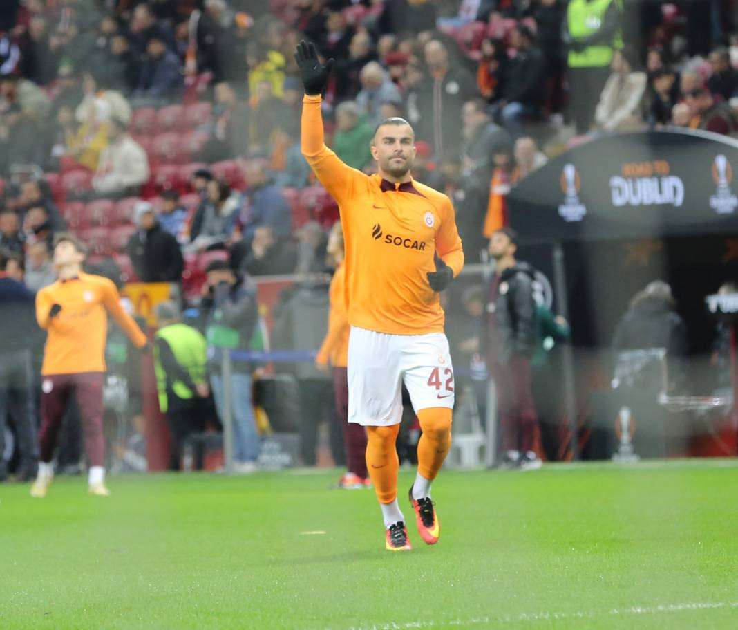 Muslera devleşti Icardi fişi çekti. Galatasaray taraftarı öldü öldü dirildi - Resim: 33