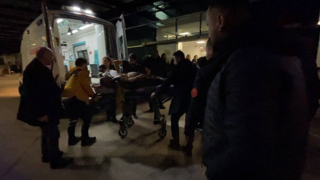 Kömür tumbasına sıkışıp ölen madenciye son veda - Resim: 4