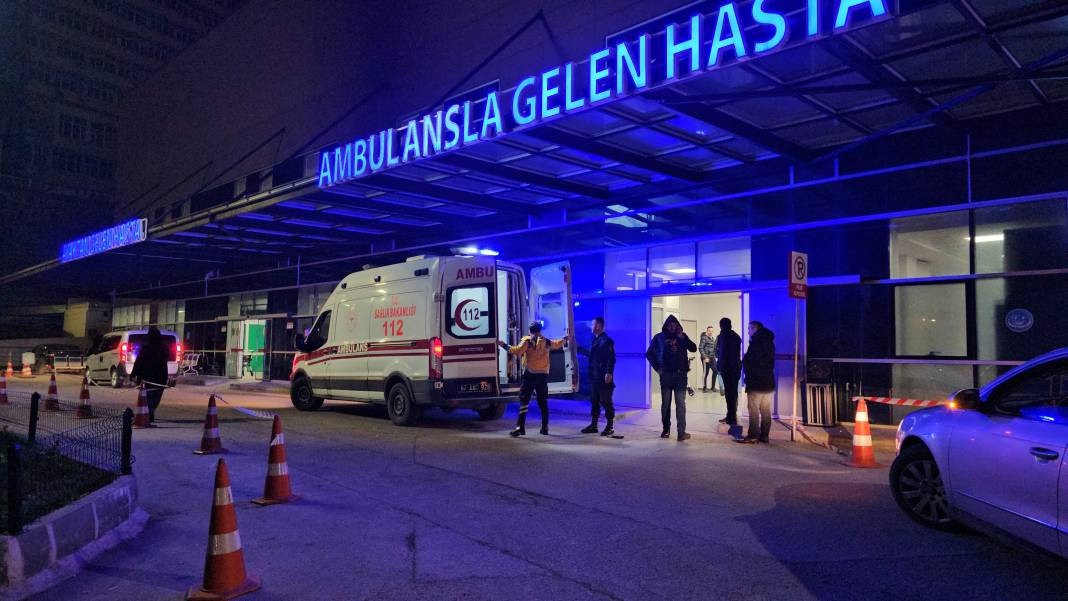 Kömür tumbasına sıkışıp ölen madenciye son veda - Resim: 1