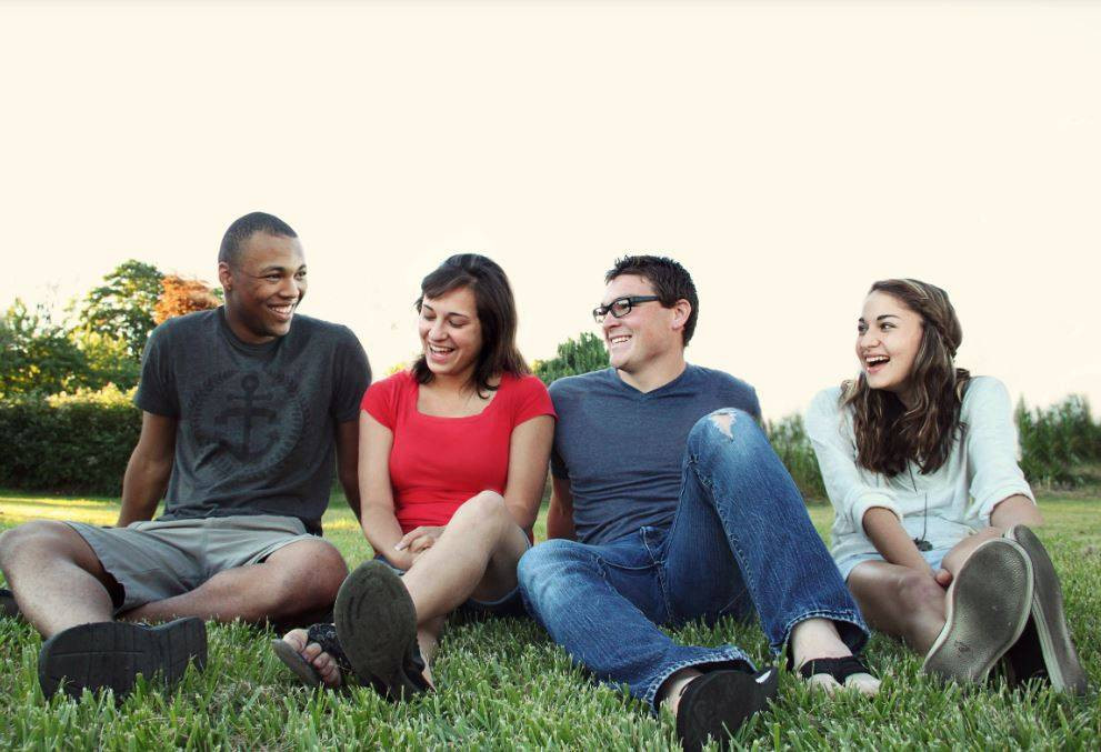 Arkadaşlarınızla derin bir bağınız olduğunu gösteren 7 işaret - Resim: 4