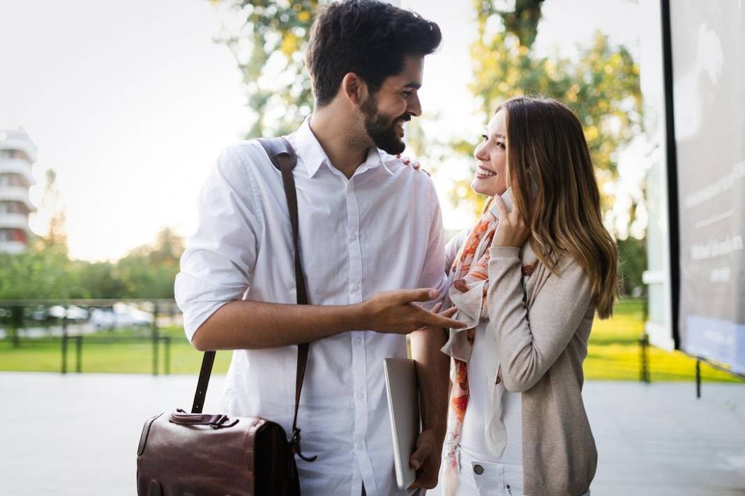 Erkeklerin gerçekten aşık olduklarında yaptıkları 5 şey - Resim: 5